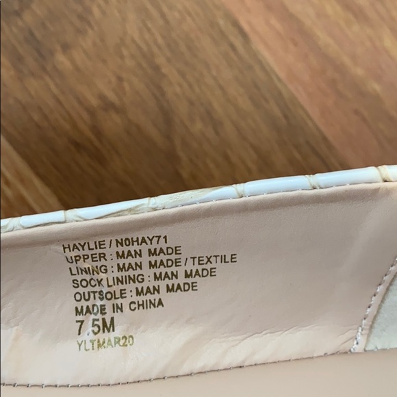 Nanette Lepore NEW faux croc flats, 7.5 - Picture 3 of 6